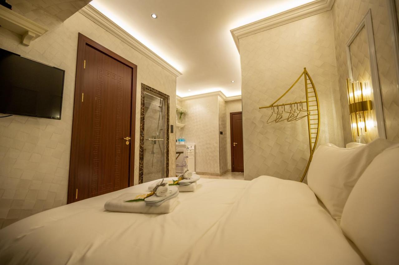 A Residence @ Between Hilton&Cititel Hotel Kota Kinabalu Buitenkant foto